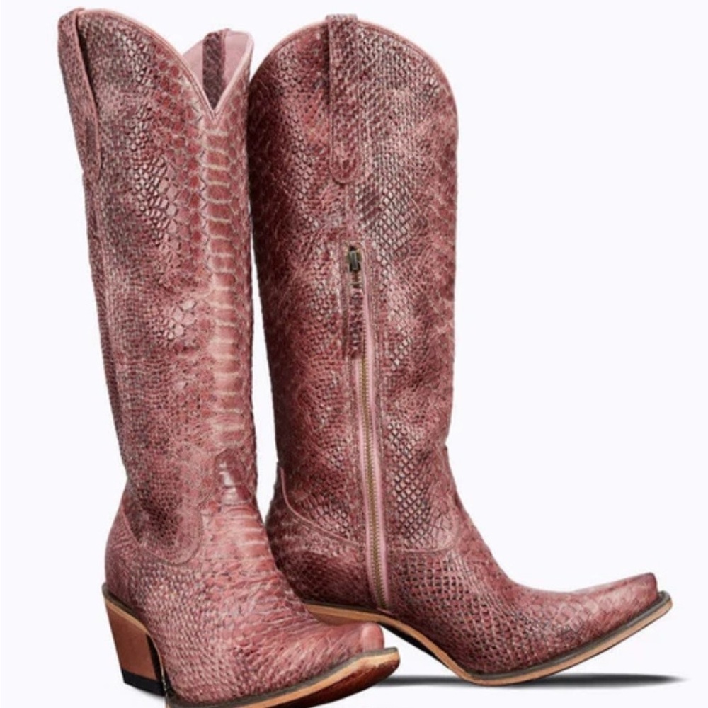 Women's Pink Snake-Embossed Leather Cowboy Boots